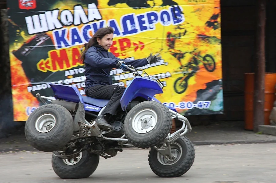 Баннер школы каскадёров «Мастер» на базе парка